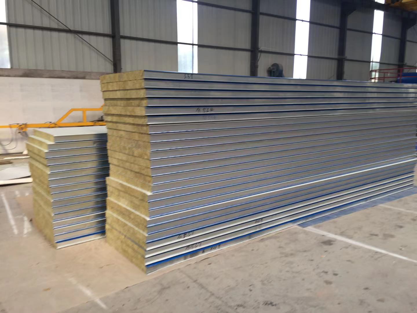 開口樓承板施工怎么留洞呢？